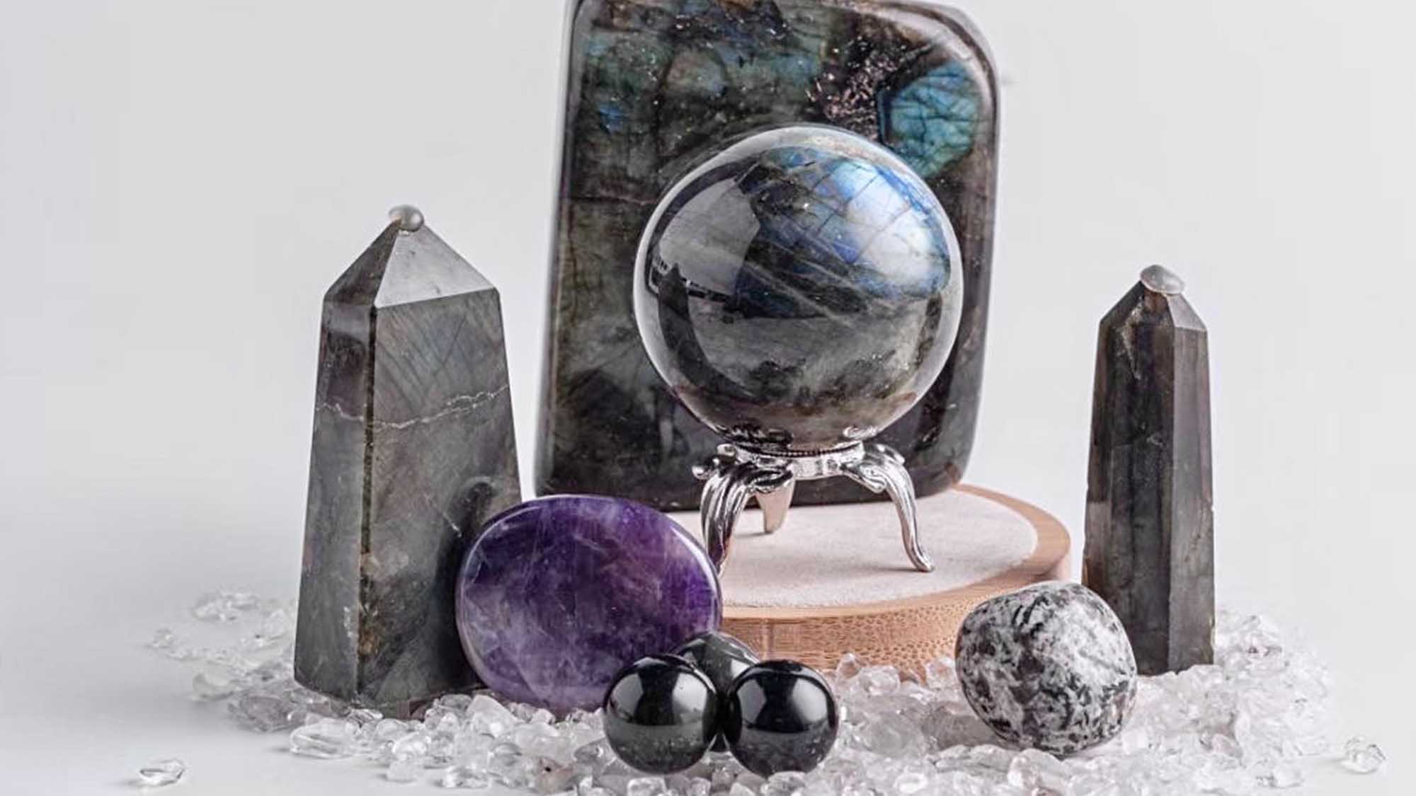 How Crystals Are Enhancing Modern Life: A Guide to Their Healing Power and Popular Uses