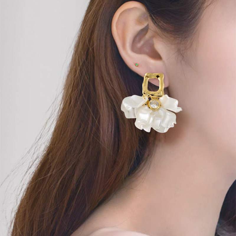 Shell Blossom Earrings